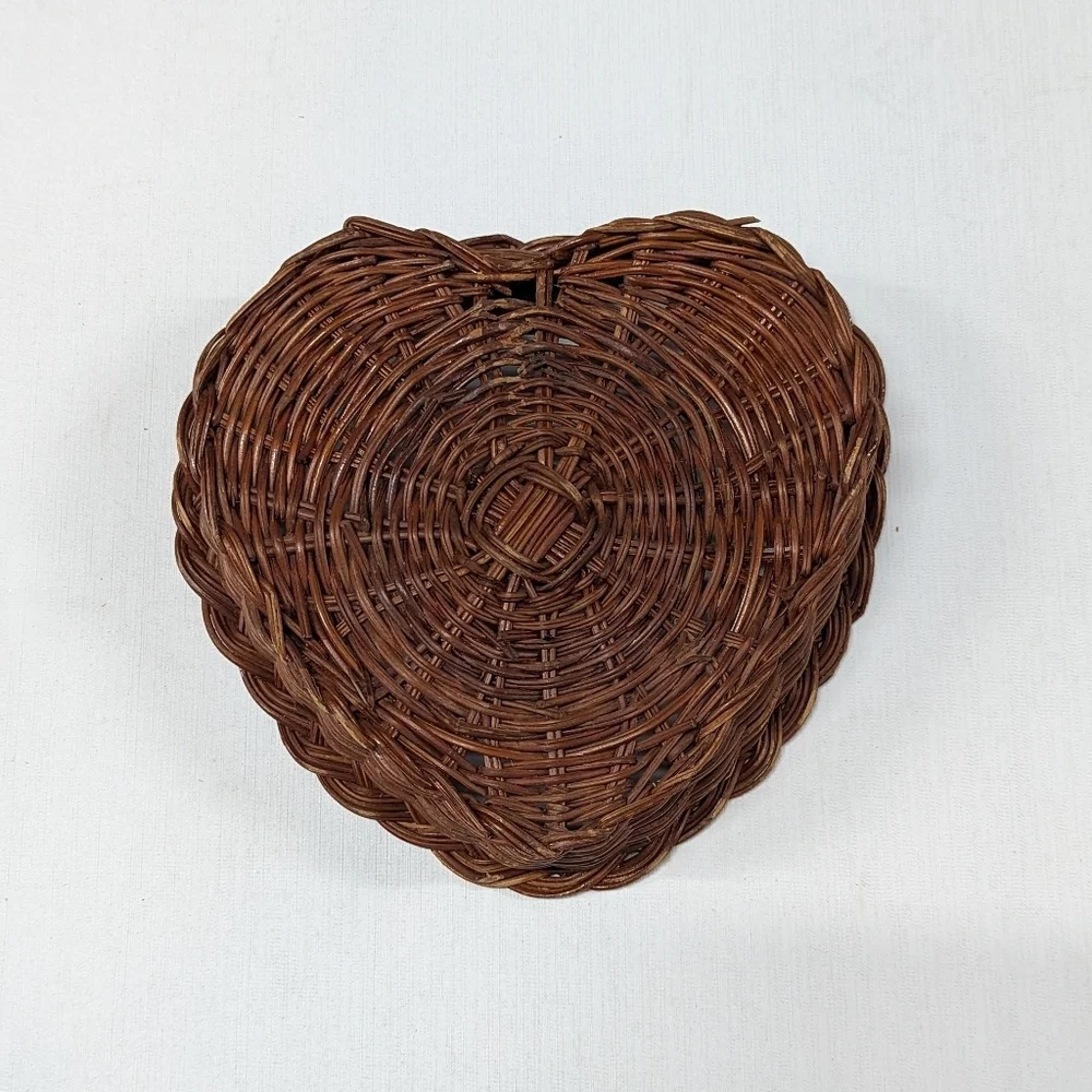 Cottagecore Vintage Wicker Heart Nesting Baskets Set of 3 Wall Decor Boho‎